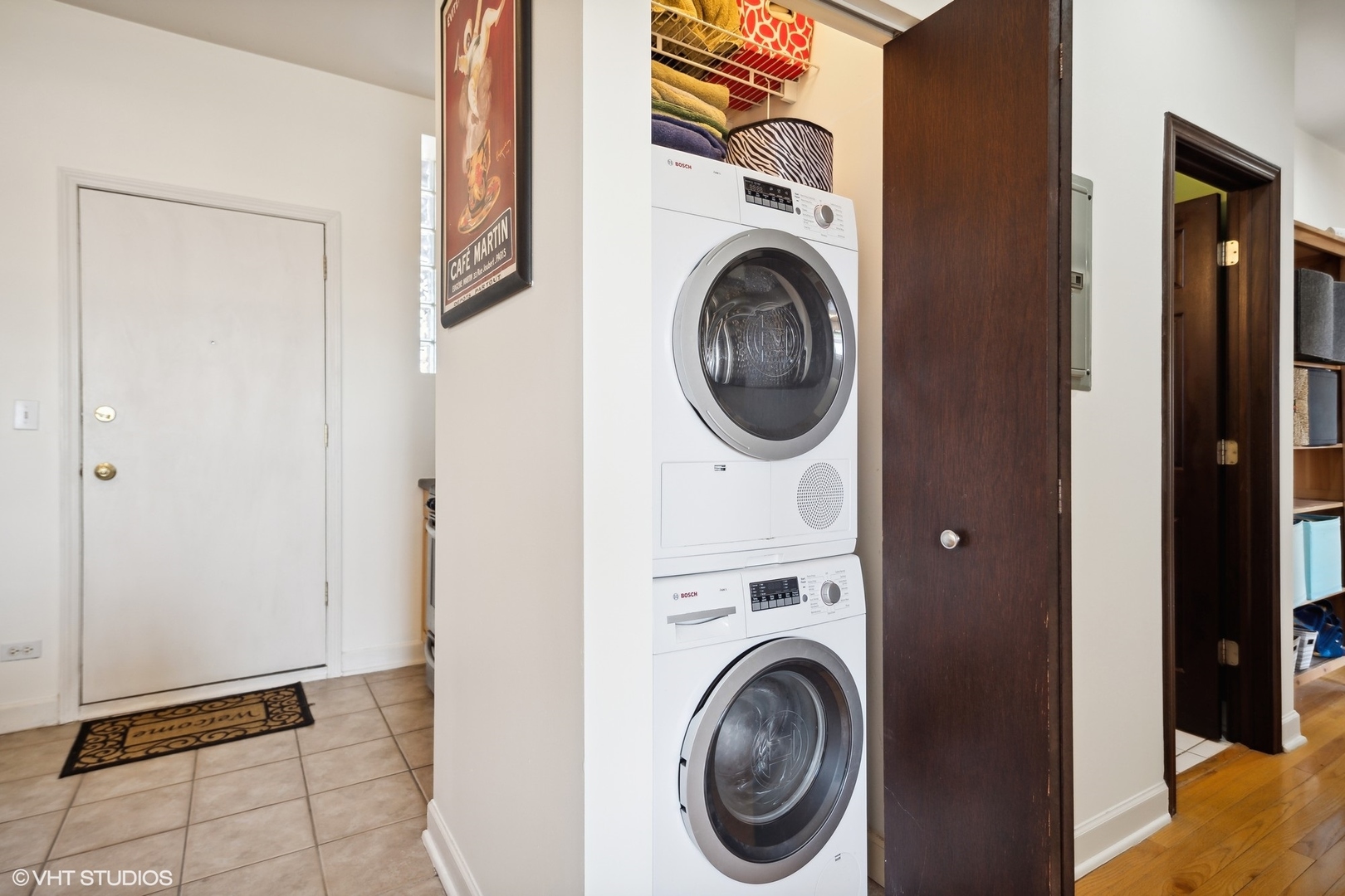 4200 N Sawyer Avenue Unit: 3S