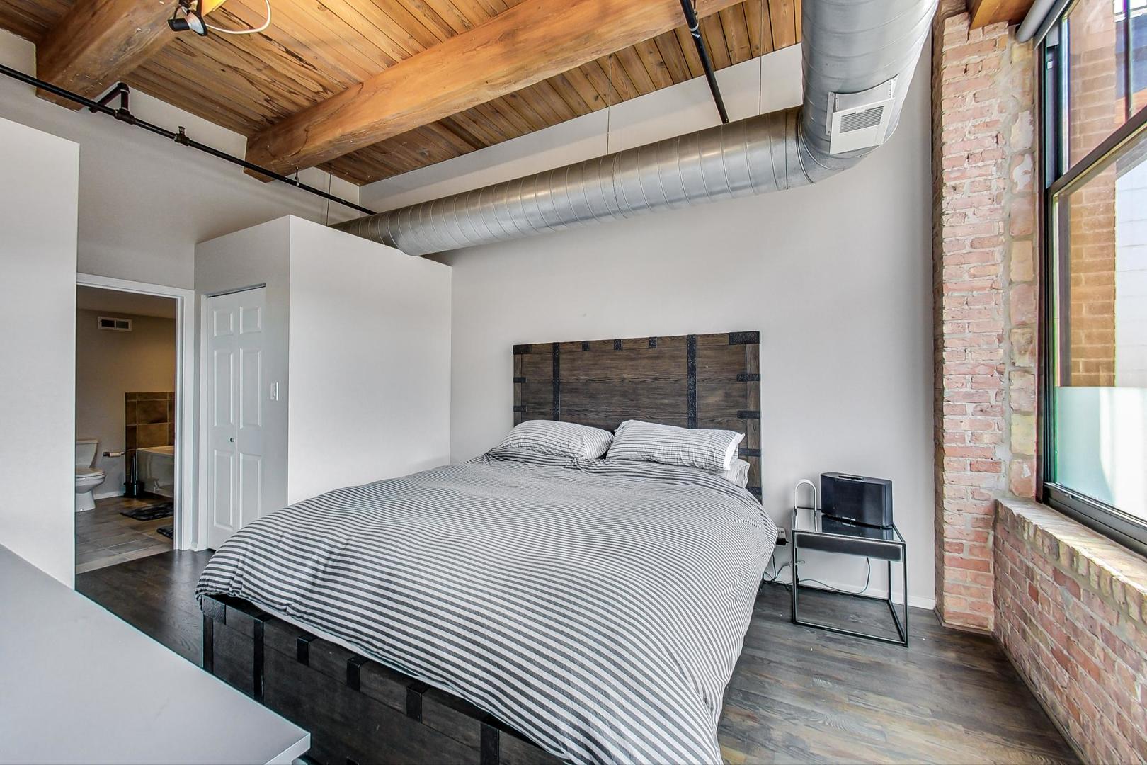 625 W Jackson Boulevard Unit: 601