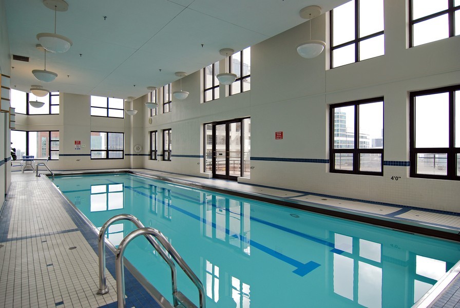 401 E ONTARIO Street Unit: 1103