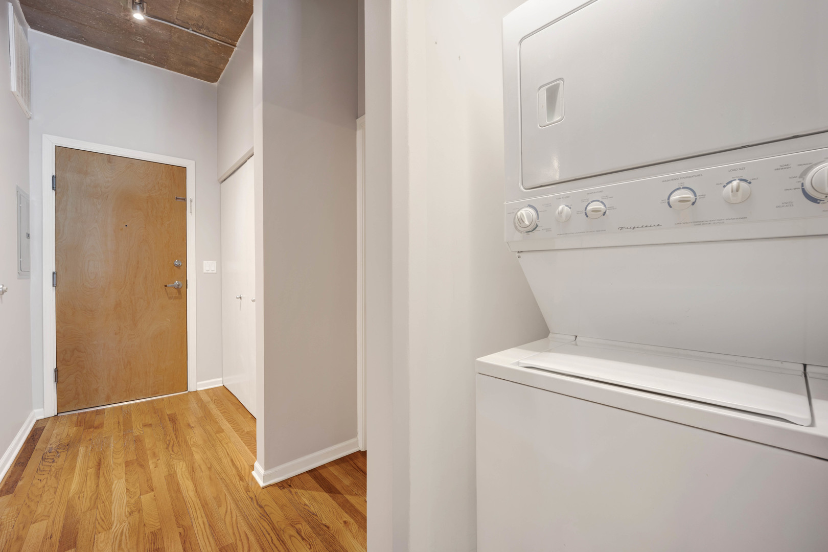 1070 W 15th Street Unit: 203