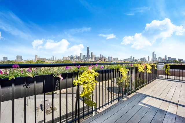 1070 W 15th Street Unit: 203