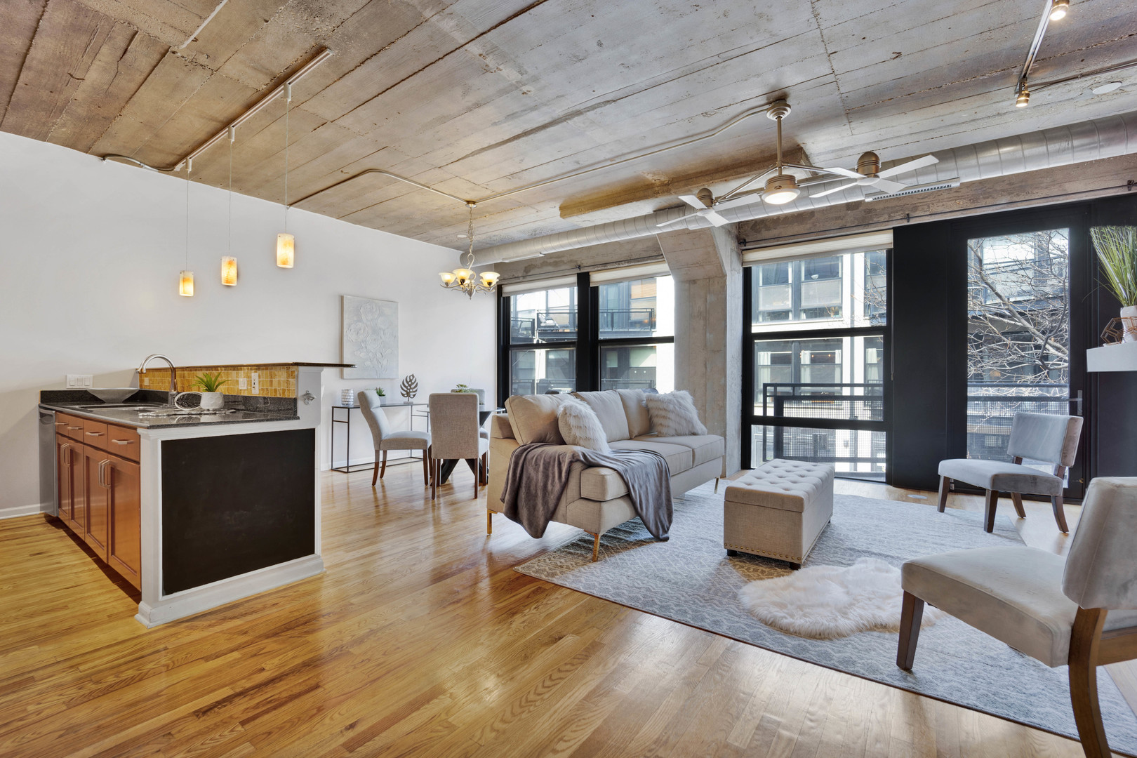 1070 W 15th Street Unit: 203