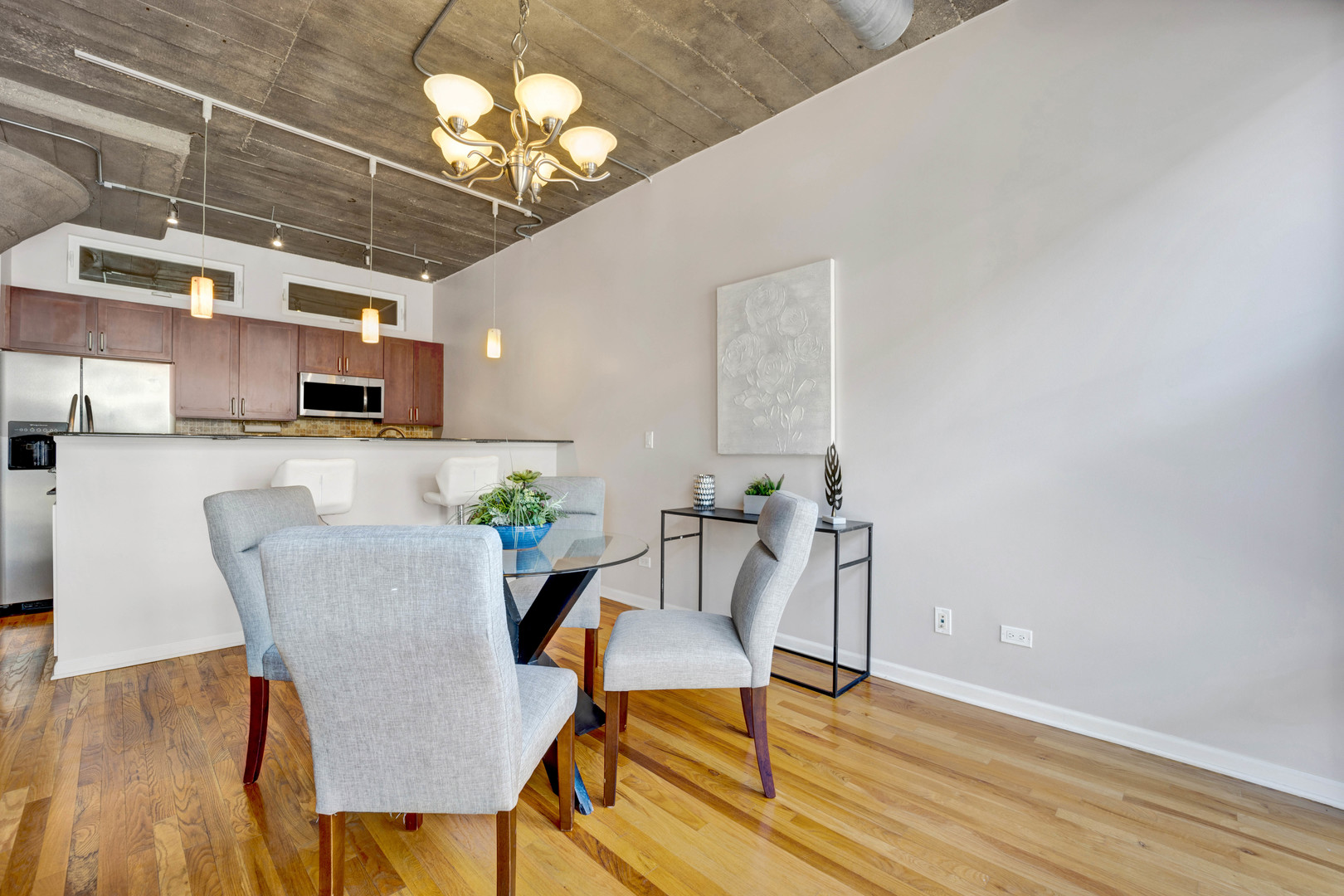 1070 W 15th Street Unit: 203