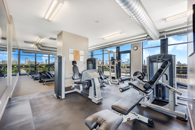1070 W 15th Street Unit: 203