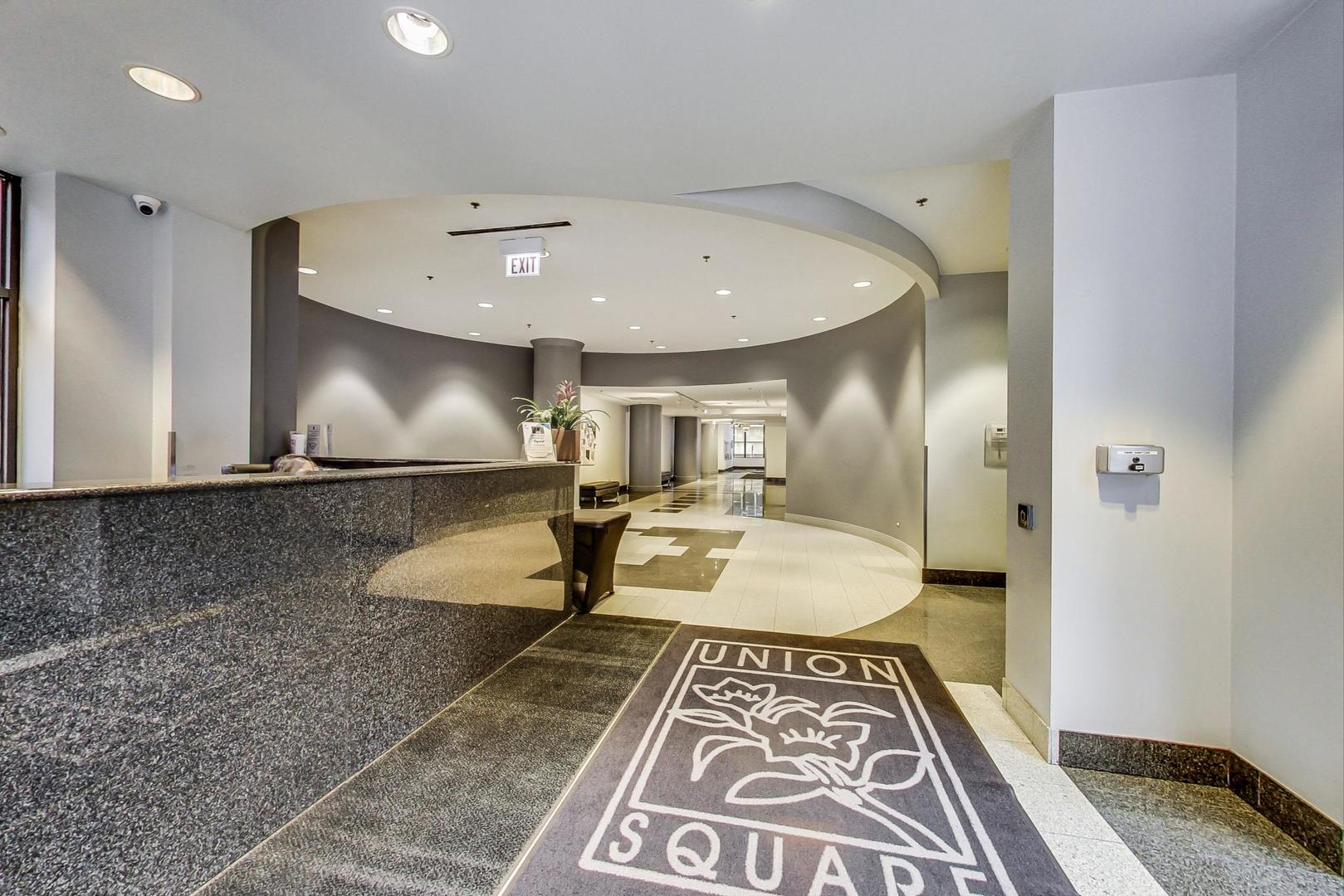 333 W Hubbard Street Unit: 523