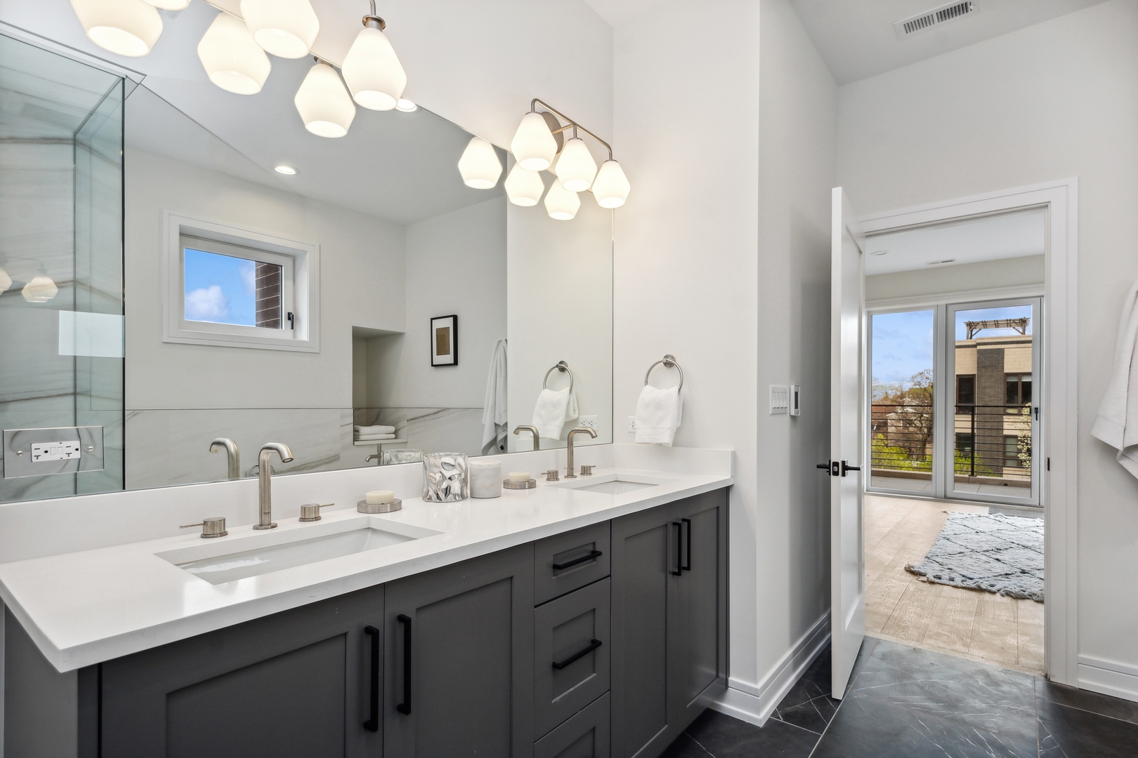 3928 N Ashland Avenue Unit: 3