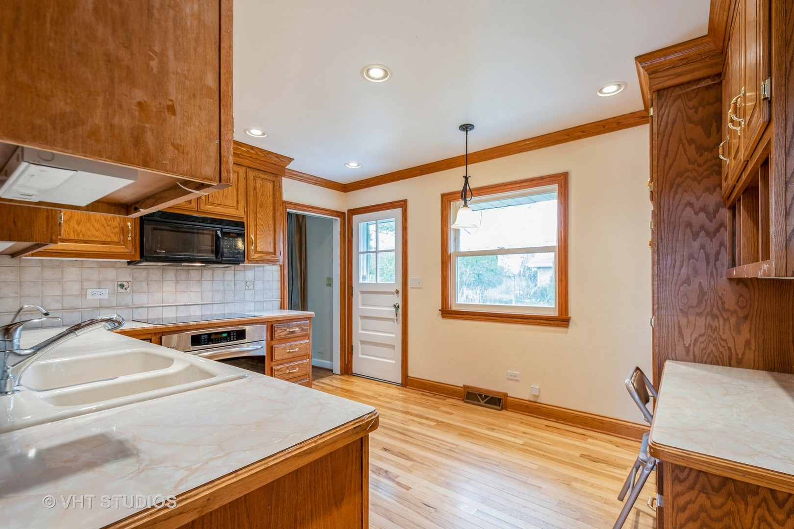 3132 Country Lane