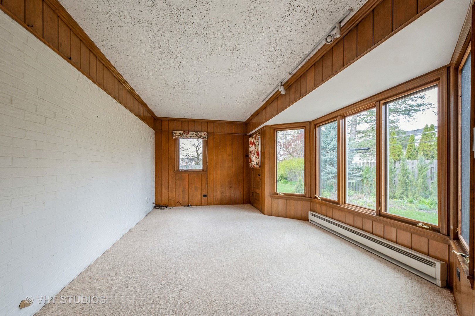 3132 Country Lane
