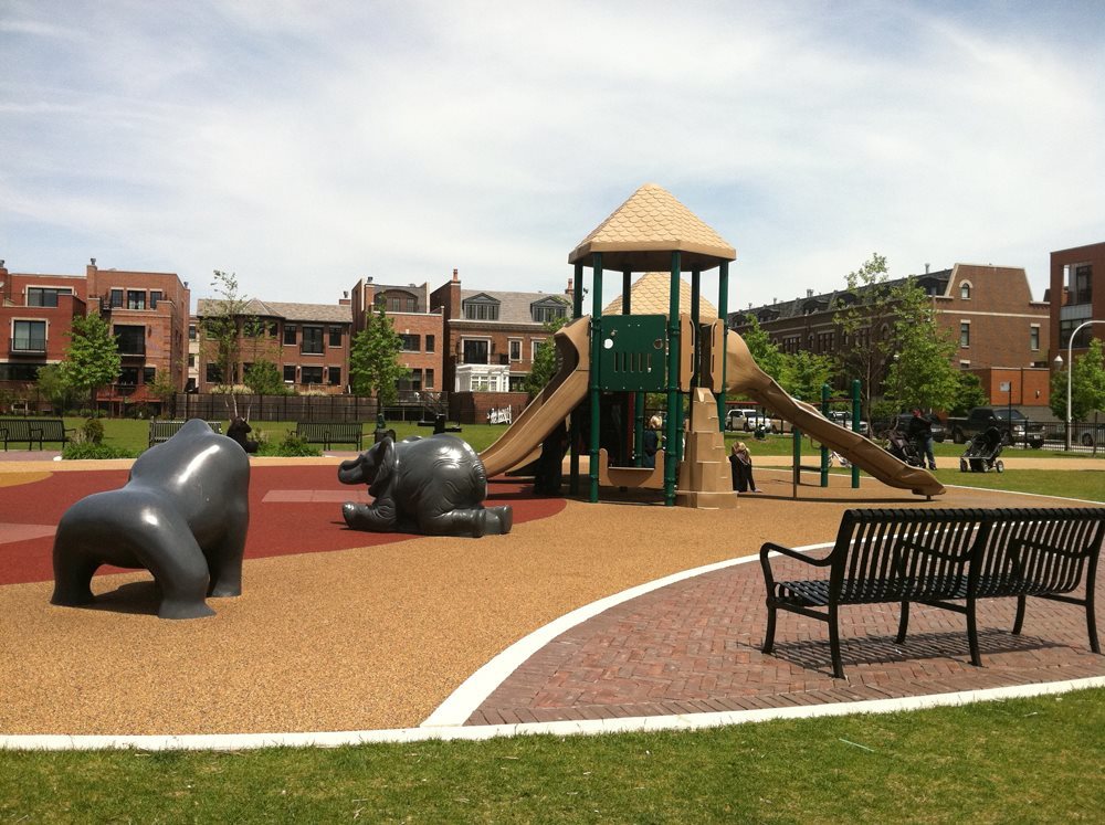2932 N WOOD Street Unit: E
