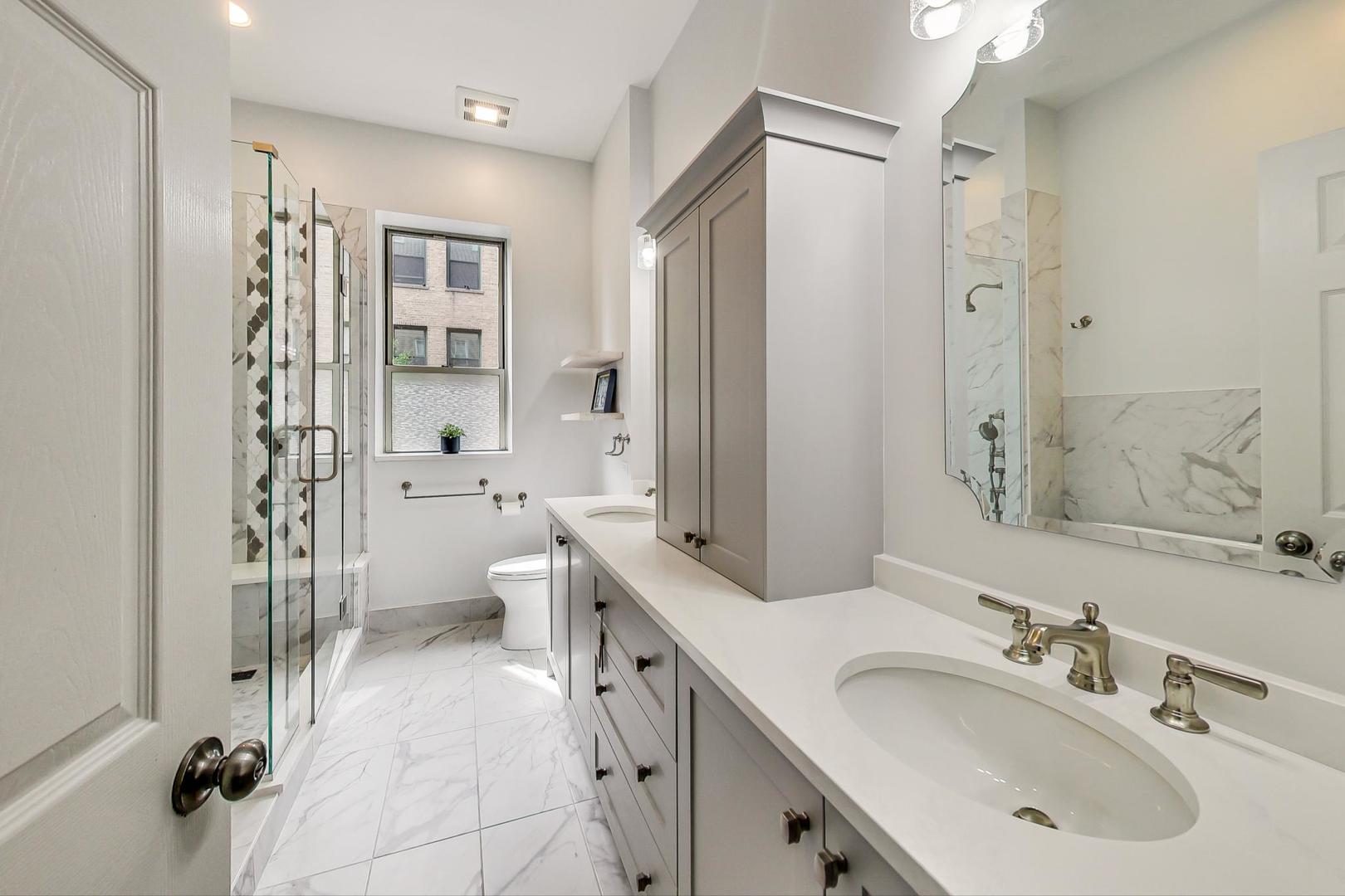 1350 W FULLERTON Avenue Unit: 311