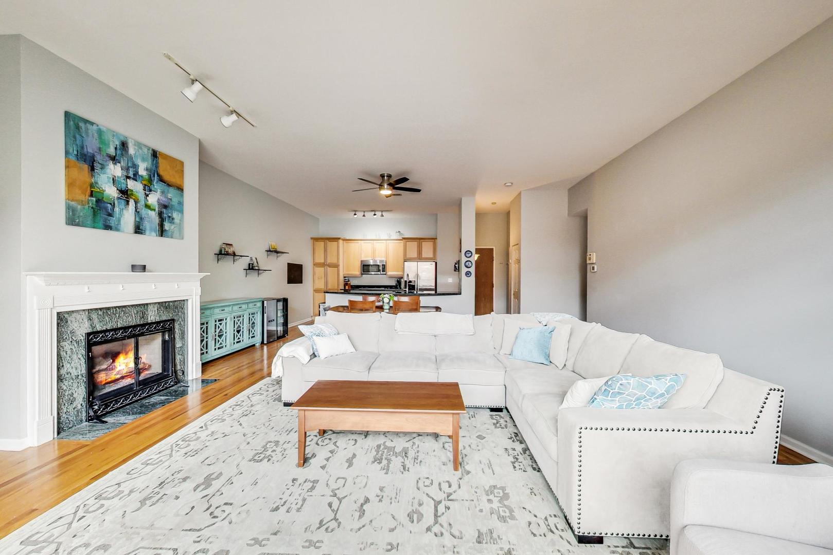 1350 W FULLERTON Avenue Unit: 311
