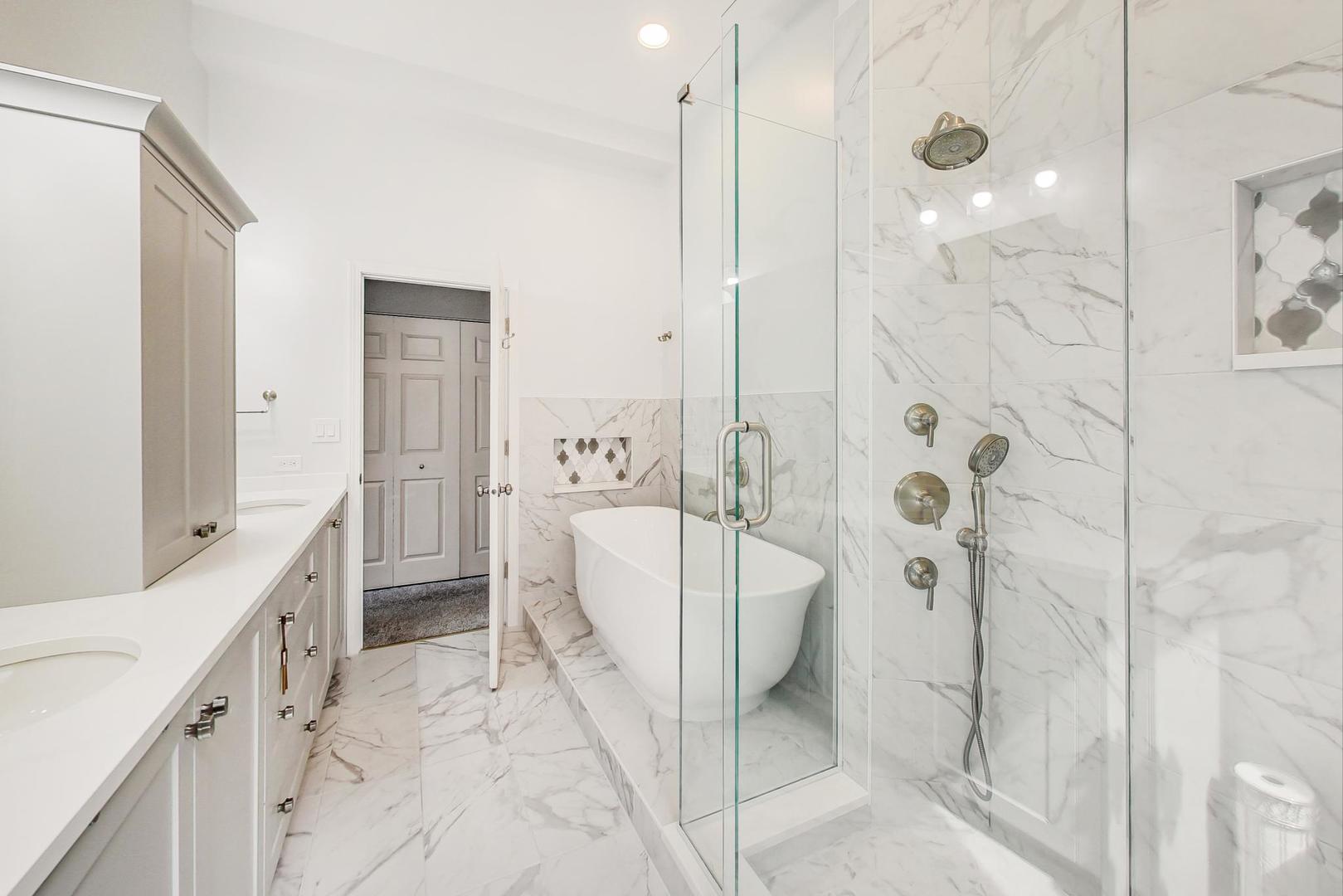 1350 W FULLERTON Avenue Unit: 311