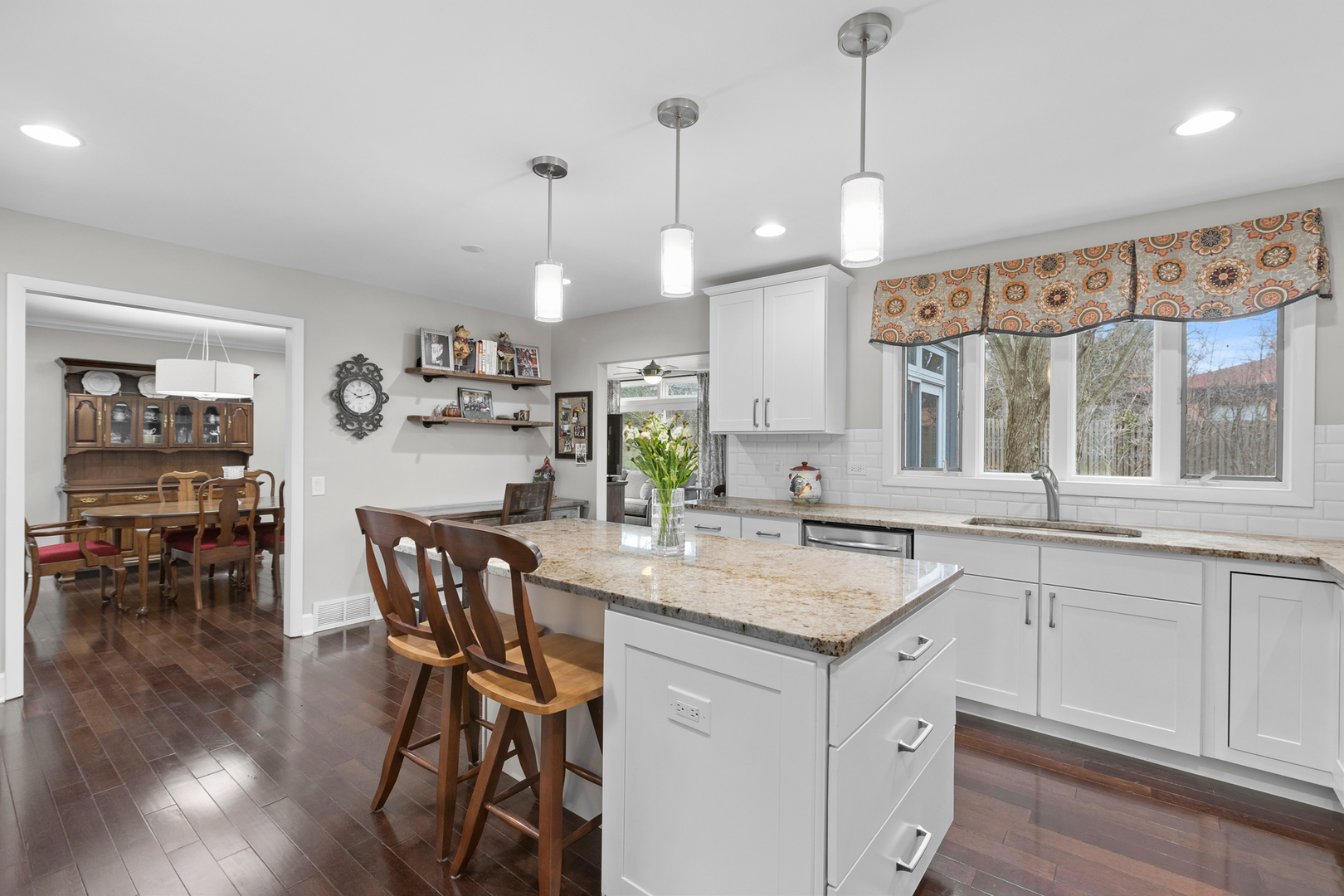 781 CARRIAGE Way