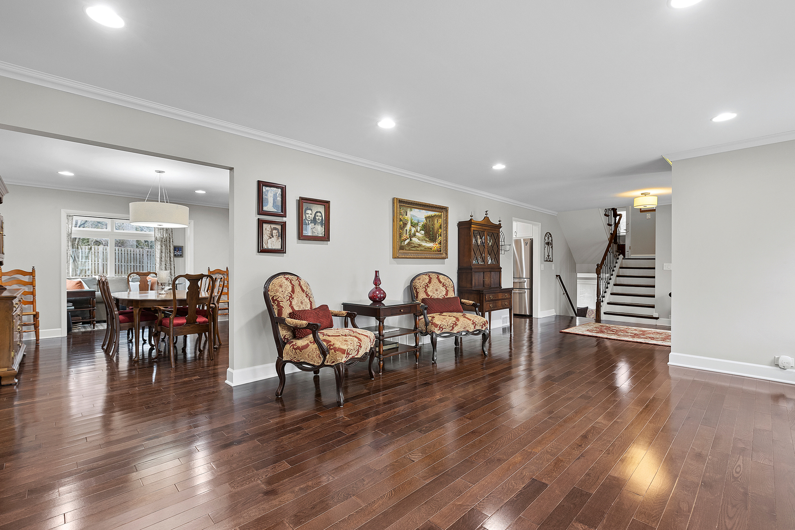 781 CARRIAGE Way