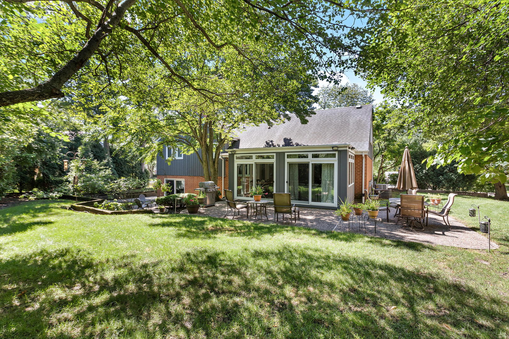 781 CARRIAGE Way
