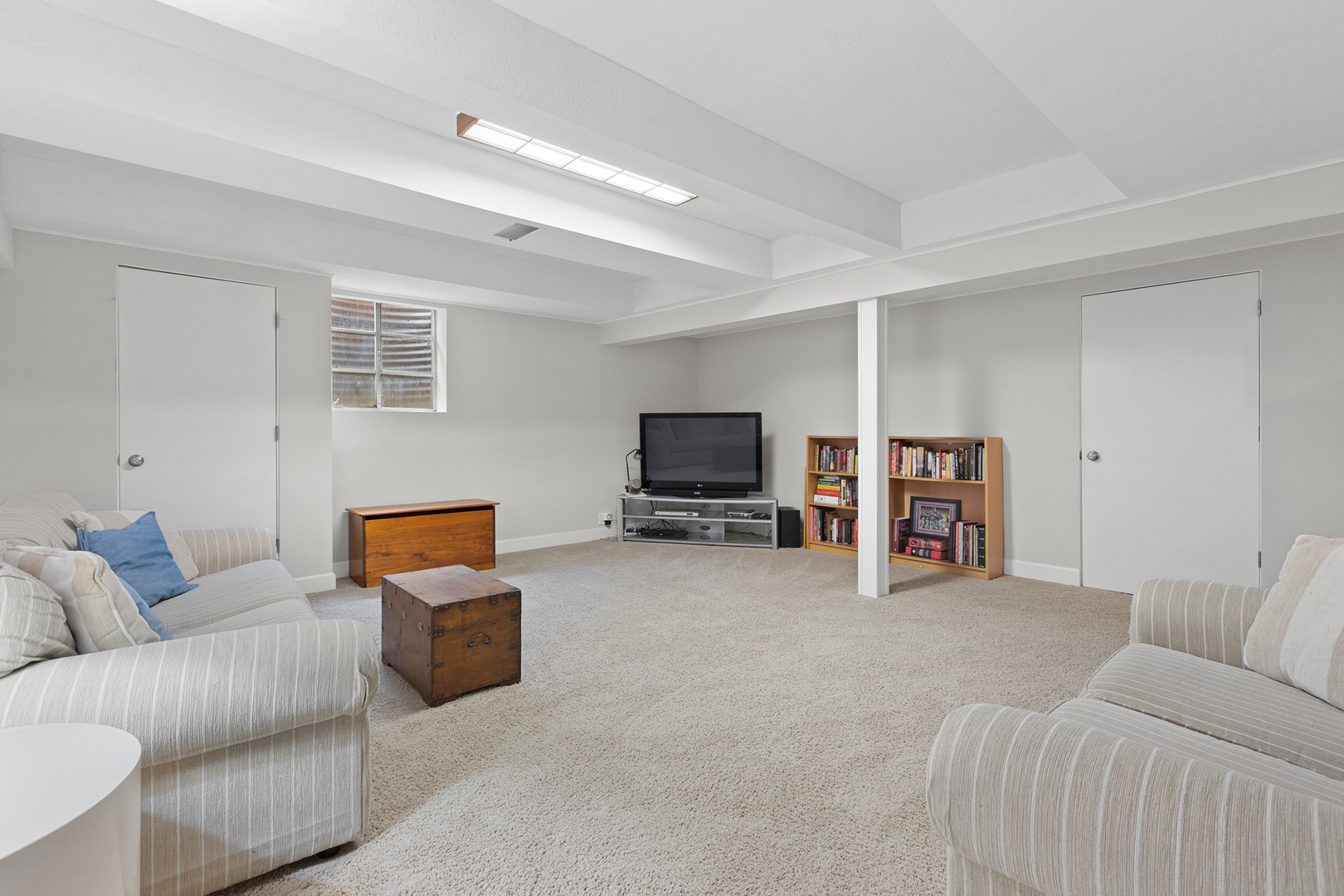 781 CARRIAGE Way