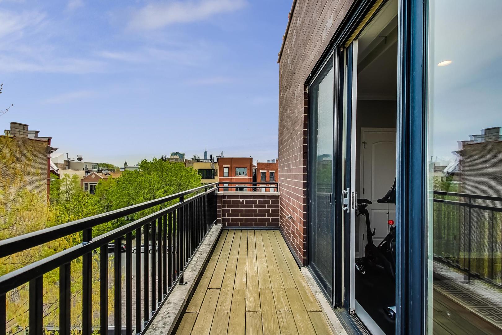 1406 W Ohio Street Unit: 3