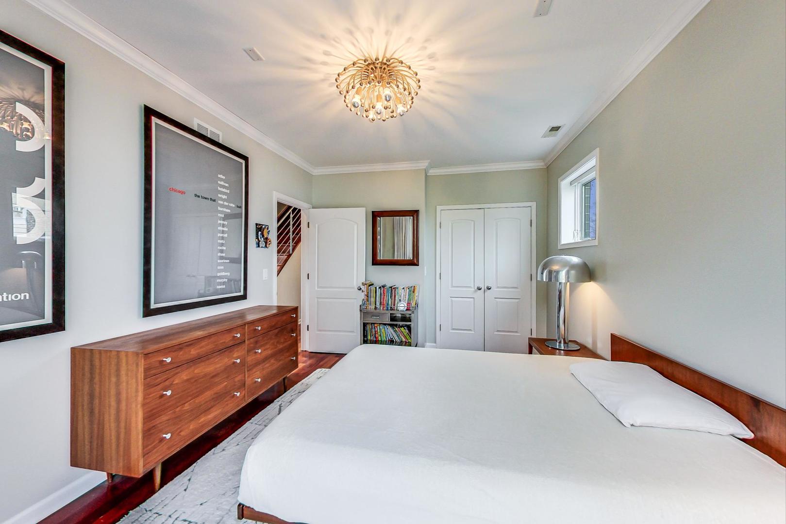 1406 W Ohio Street Unit: 3
