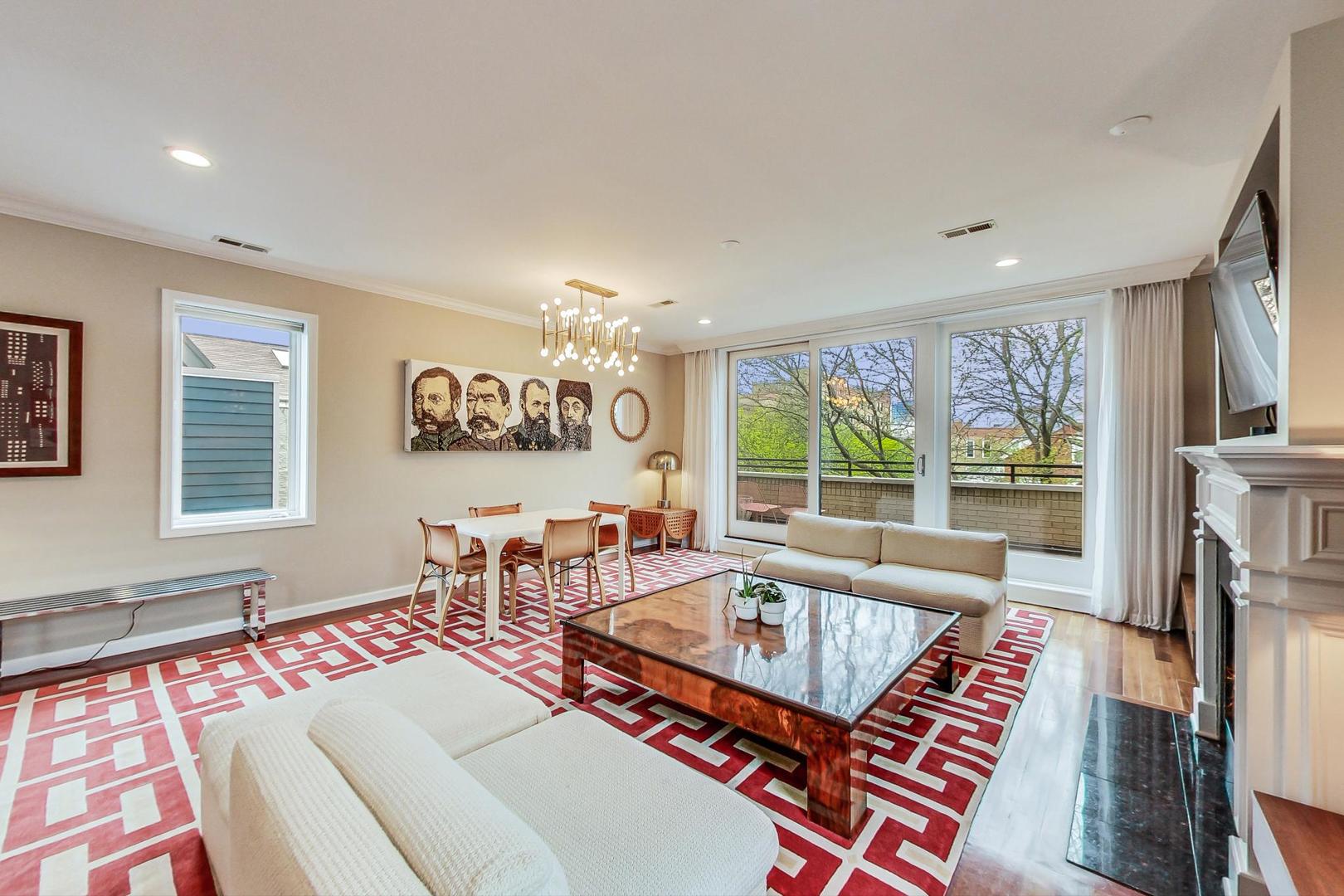 1406 W Ohio Street Unit: 3