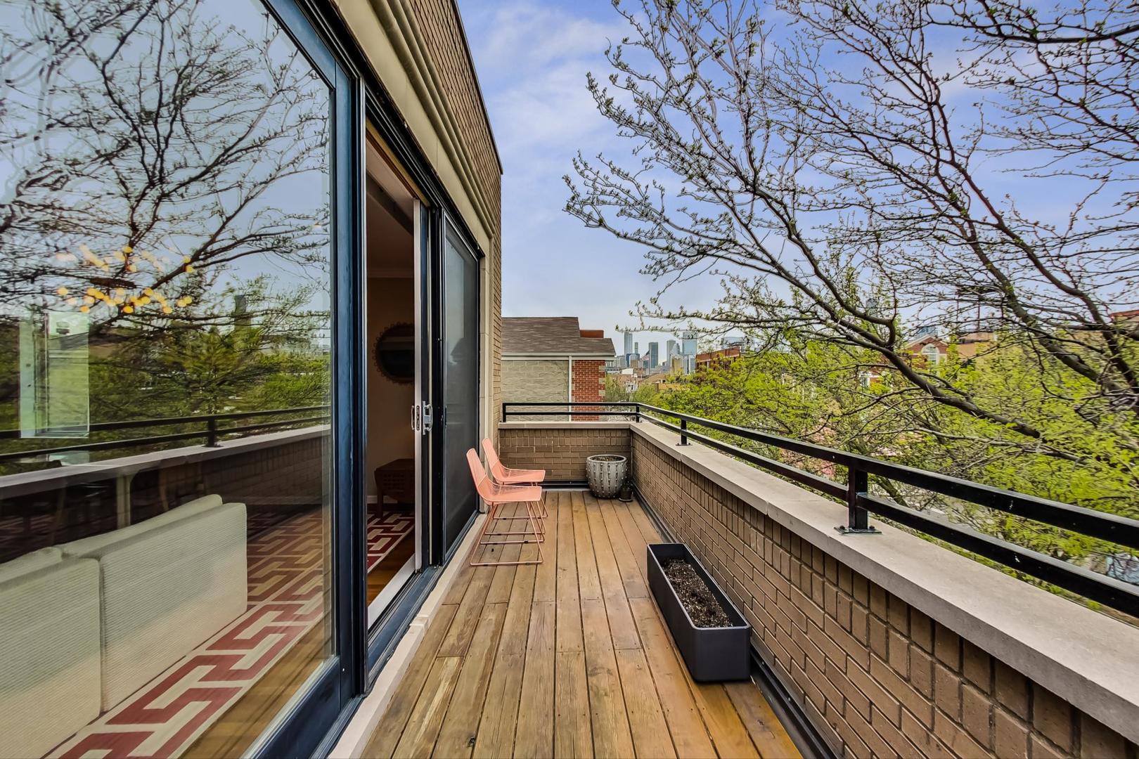 1406 W Ohio Street Unit: 3