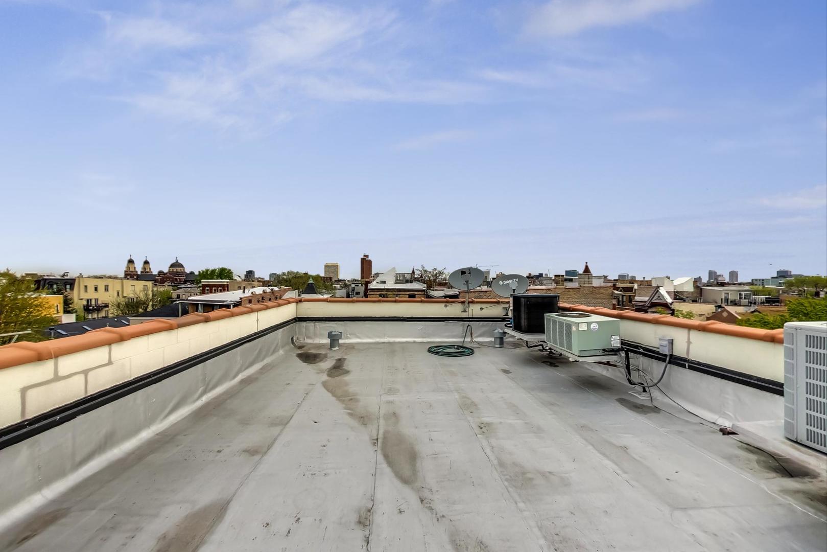 1406 W Ohio Street Unit: 3