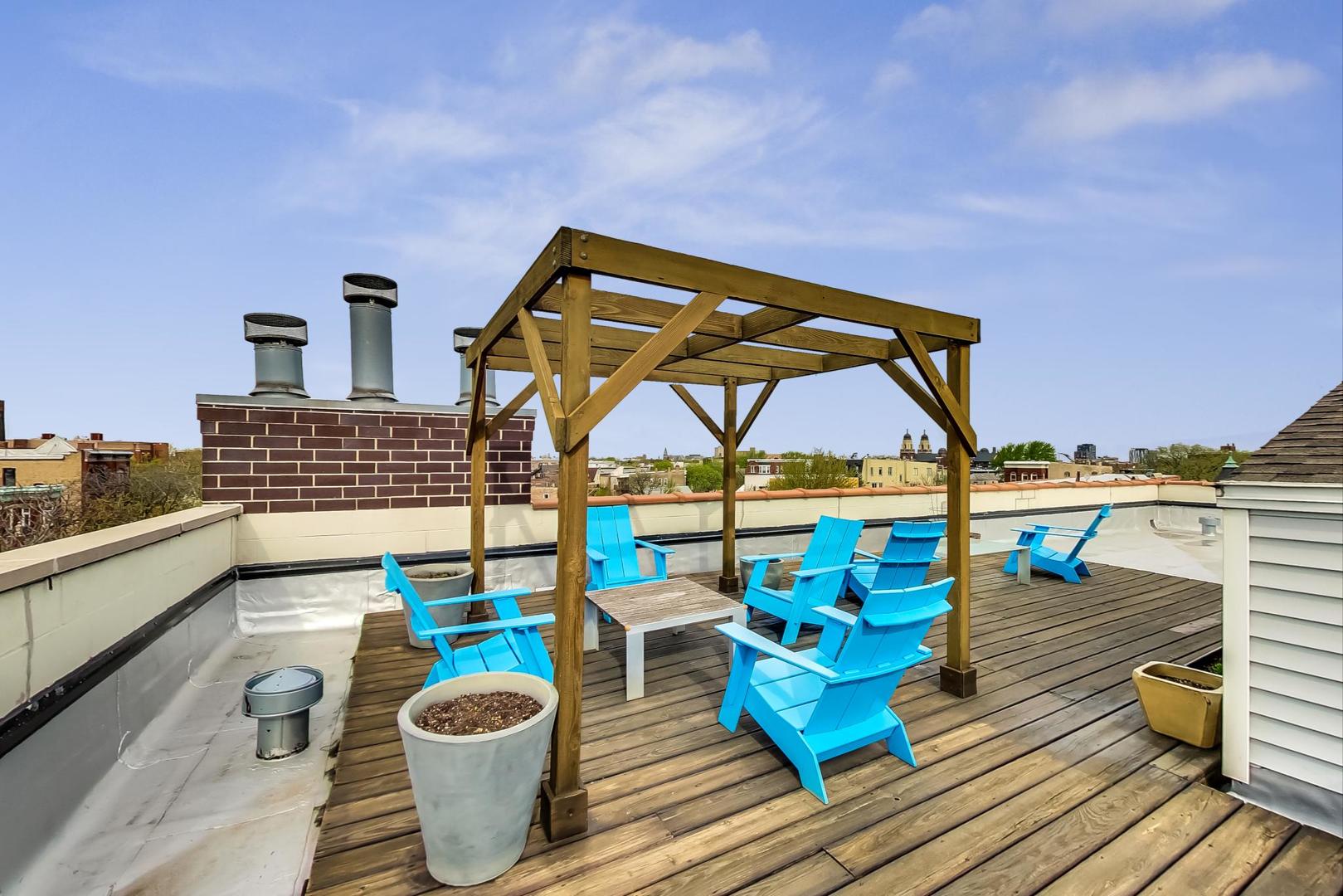 1406 W Ohio Street Unit: 3
