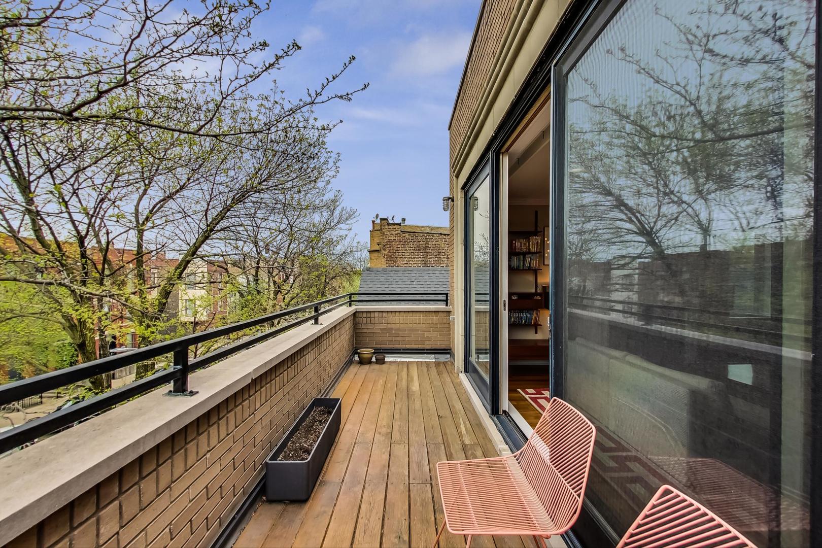 1406 W Ohio Street Unit: 3