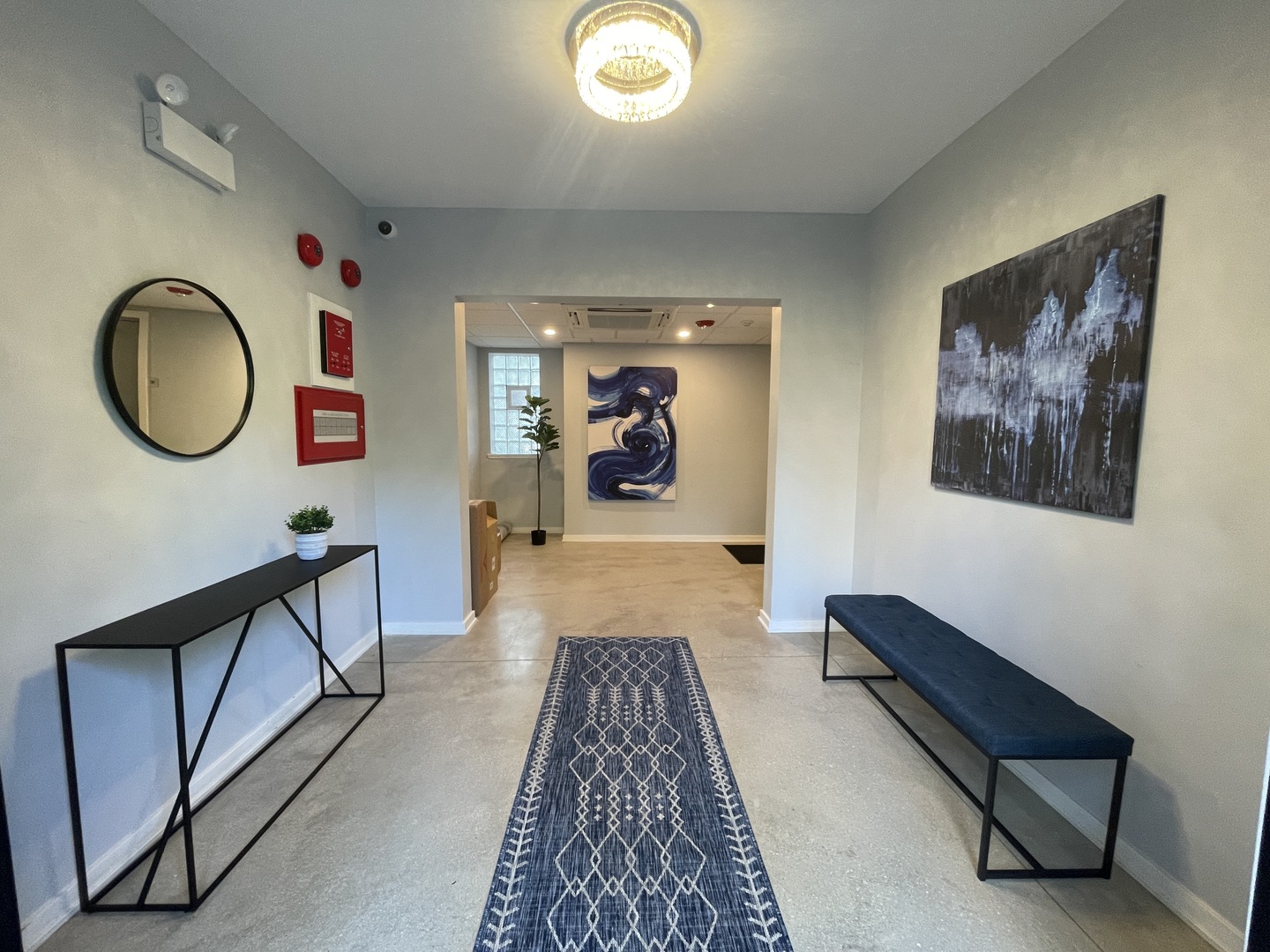 5240 N Winthrop Avenue Unit: 413