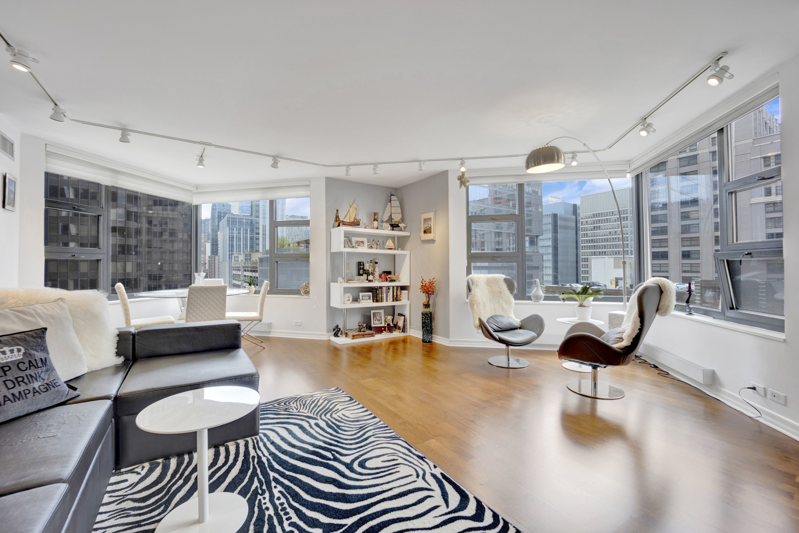 401 E Ontario Street Unit: 1101