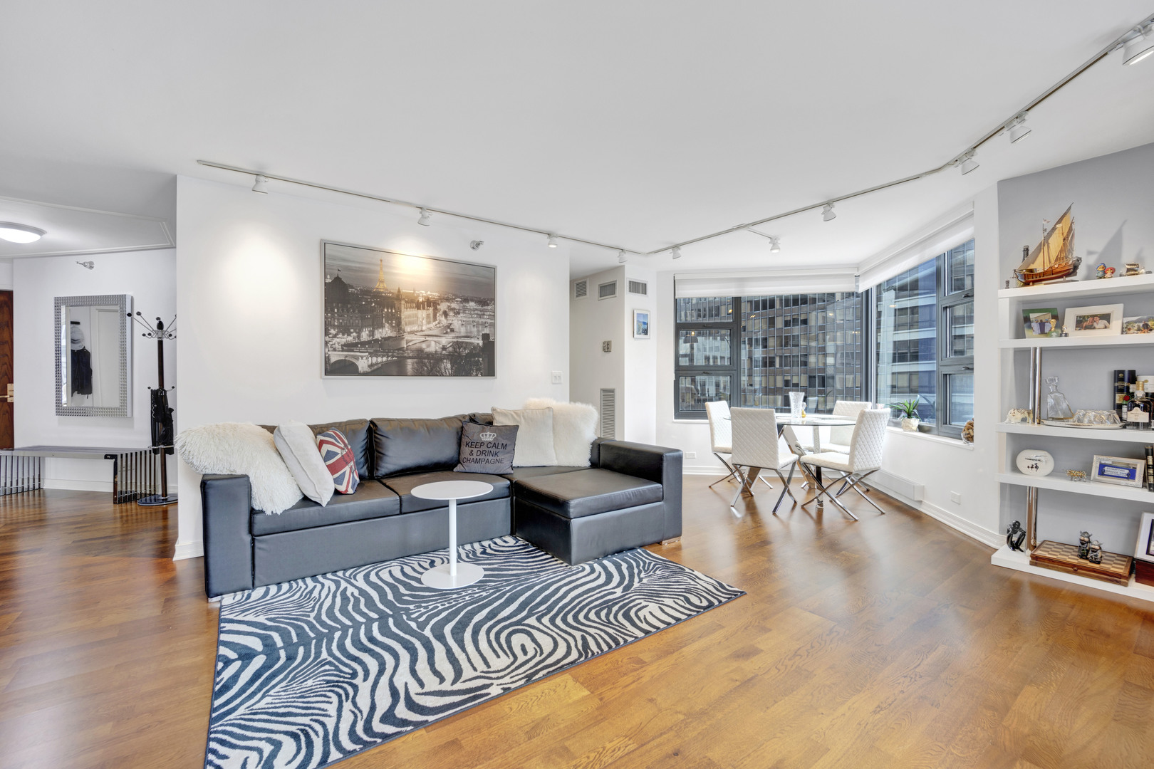 401 E Ontario Street Unit: 1101