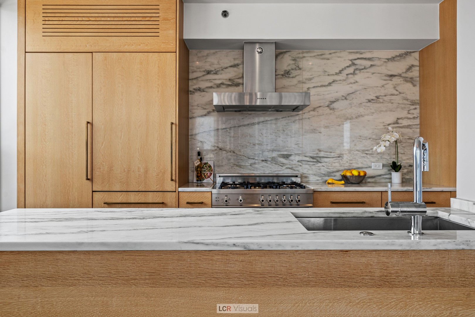400 W Ontario Street Unit: 903