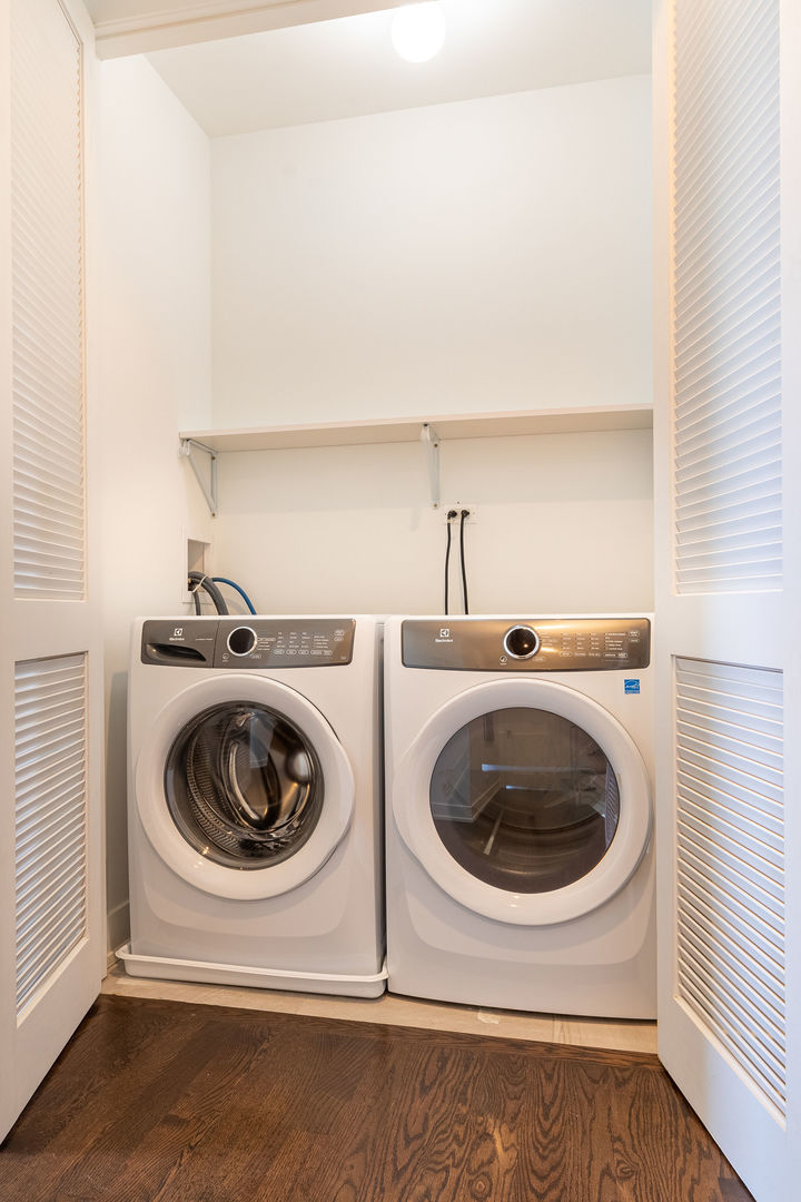 2208 N Oakley Avenue Unit: 2S