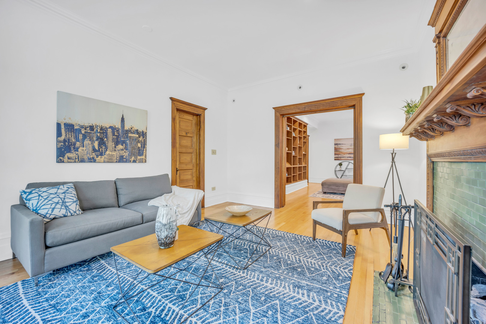 845 W Wolfram Street Unit: B