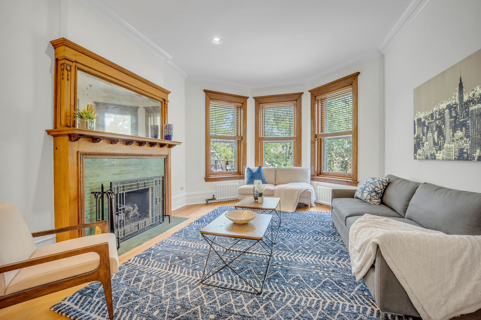 845 W Wolfram Street Unit: B