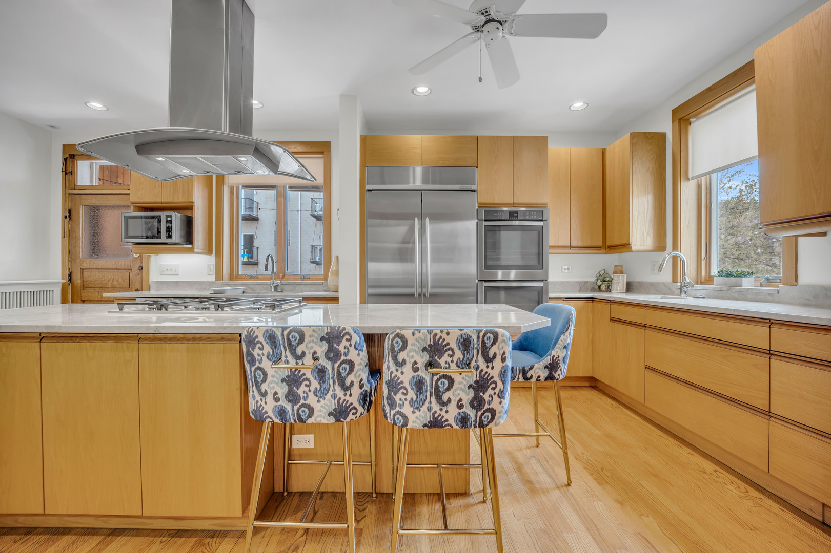 845 W Wolfram Street Unit: B