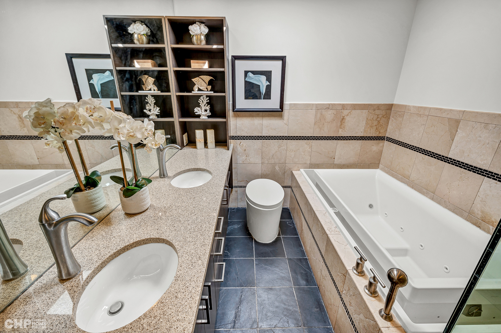 641 W Willow Street Unit: 121