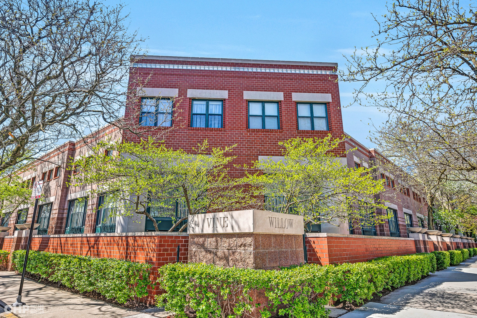 641 W Willow Street Unit: 121