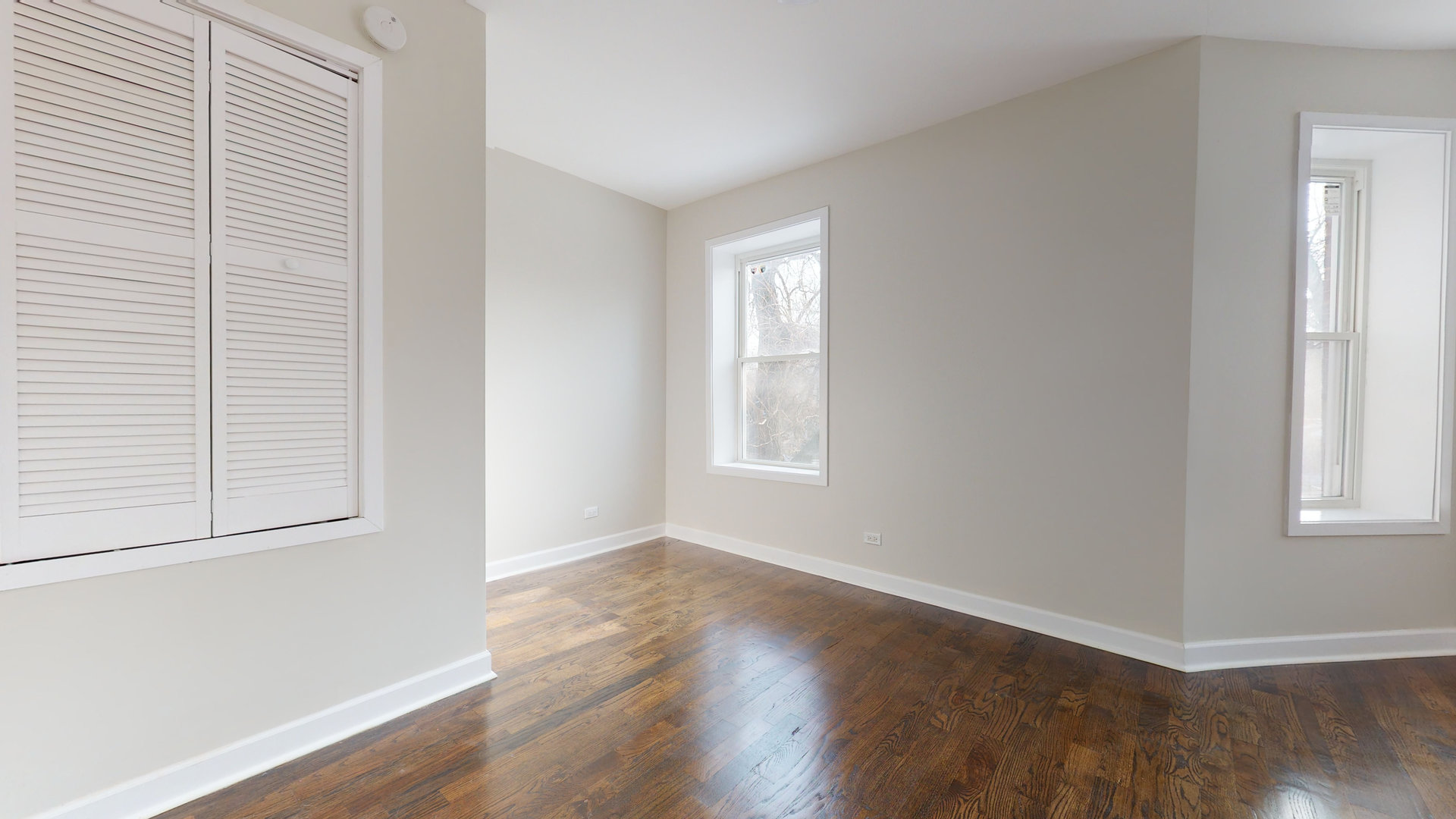 2038 W Estes Avenue Unit: 2