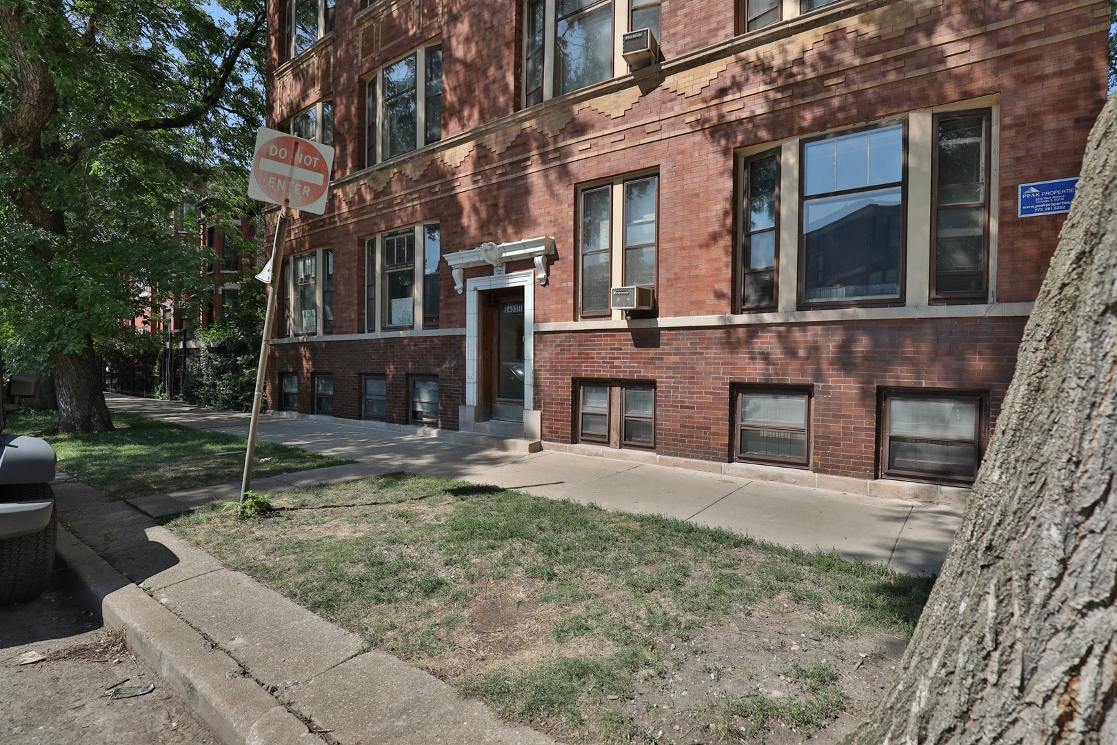 1403 N Wicker Park Avenue Unit: 3