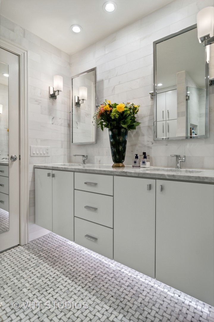 508 W Melrose Street Unit: 4A