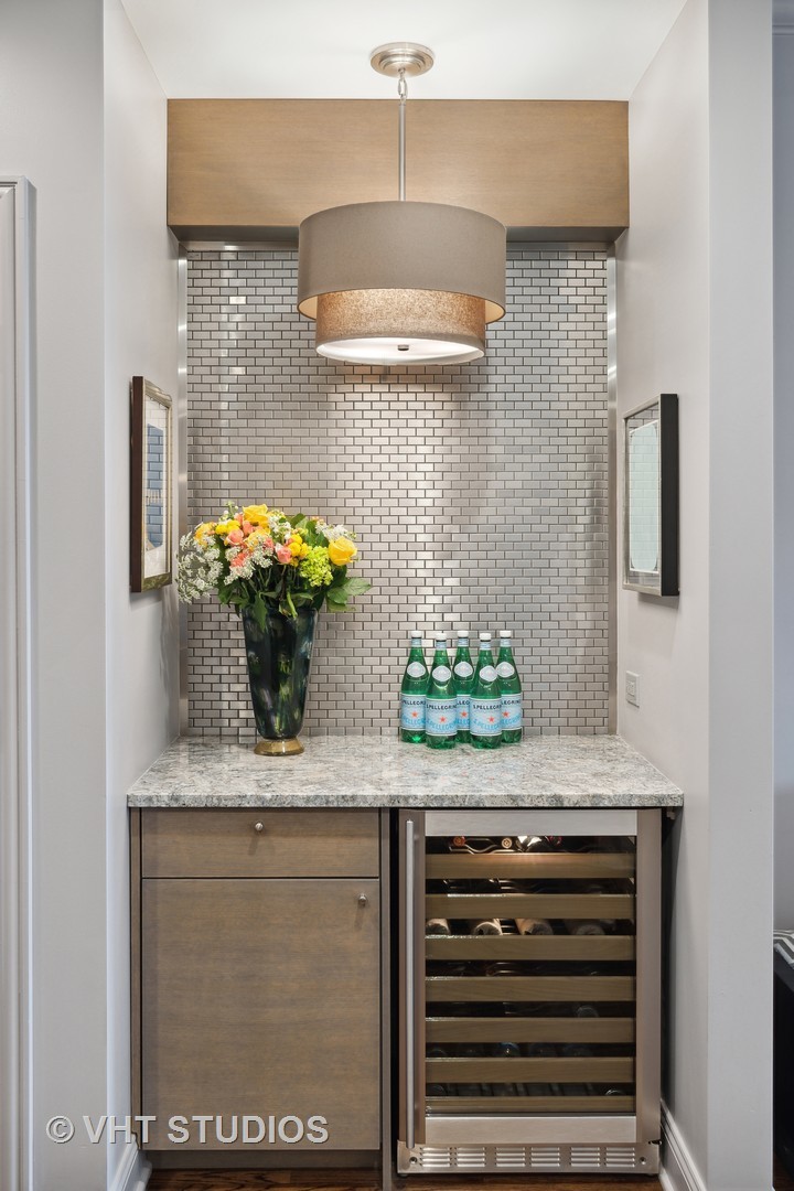 508 W Melrose Street Unit: 4A
