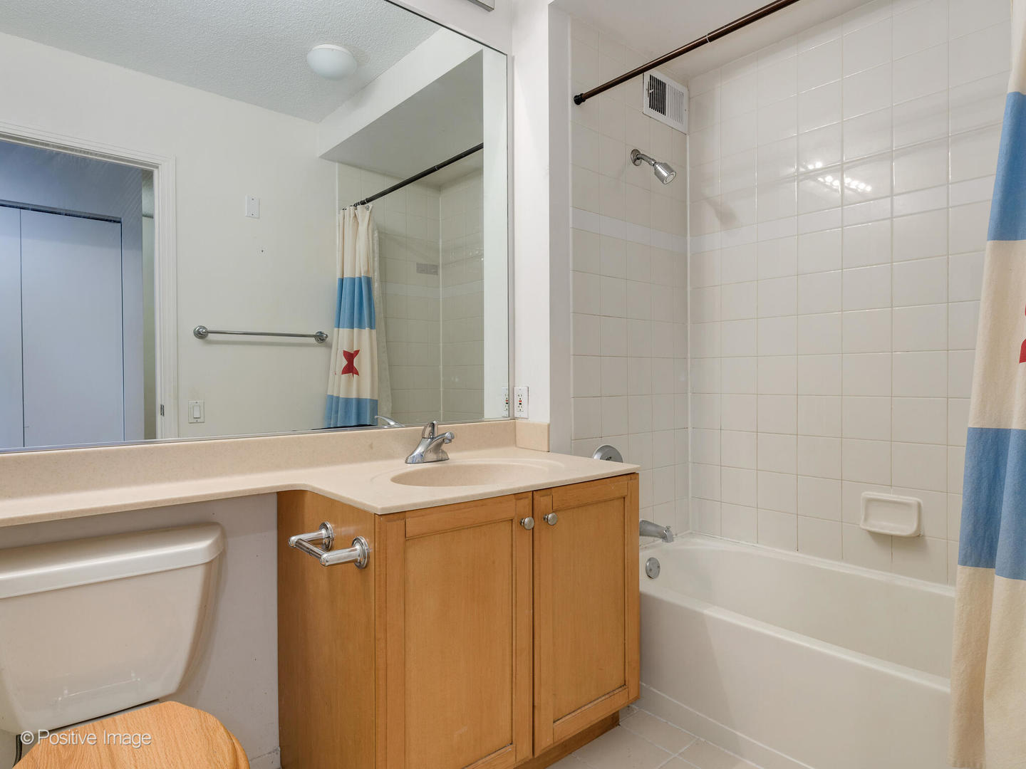 400 N La Salle Drive Unit: 912
