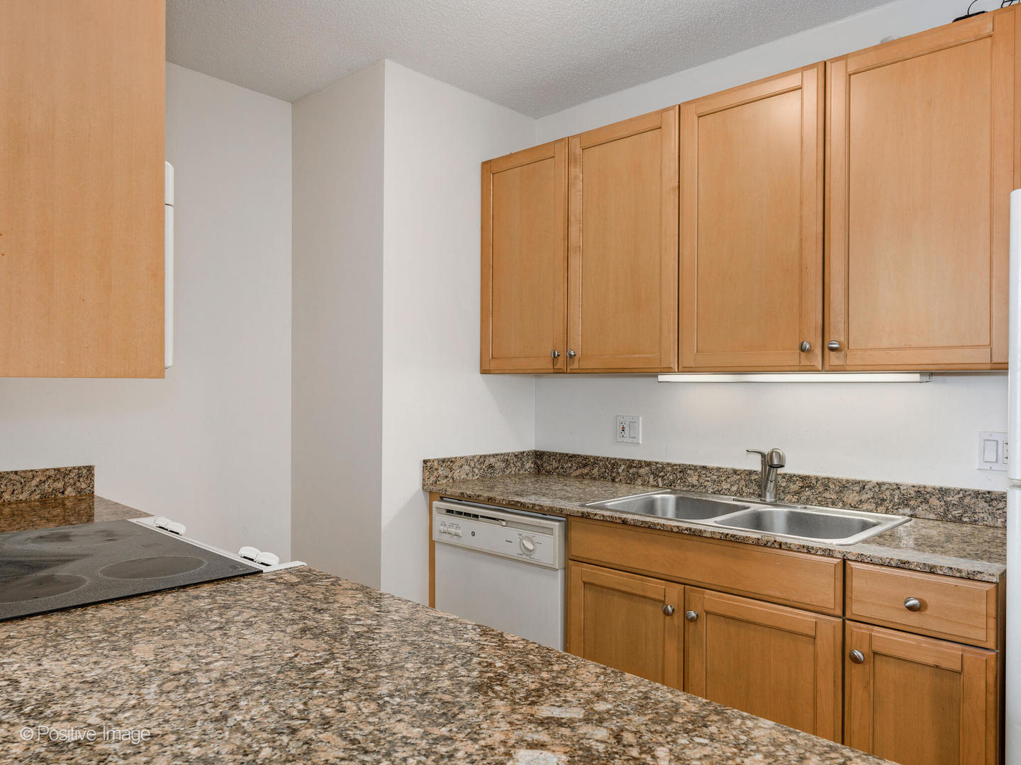 400 N La Salle Drive Unit: 912
