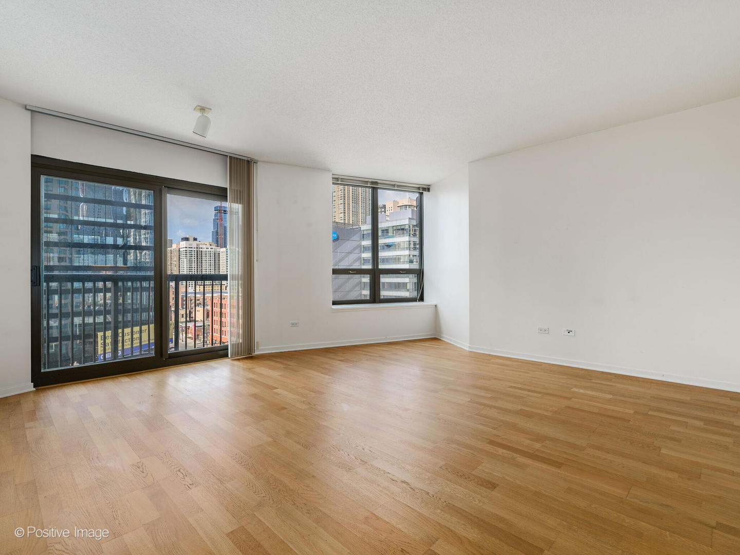 400 N La Salle Drive Unit: 912
