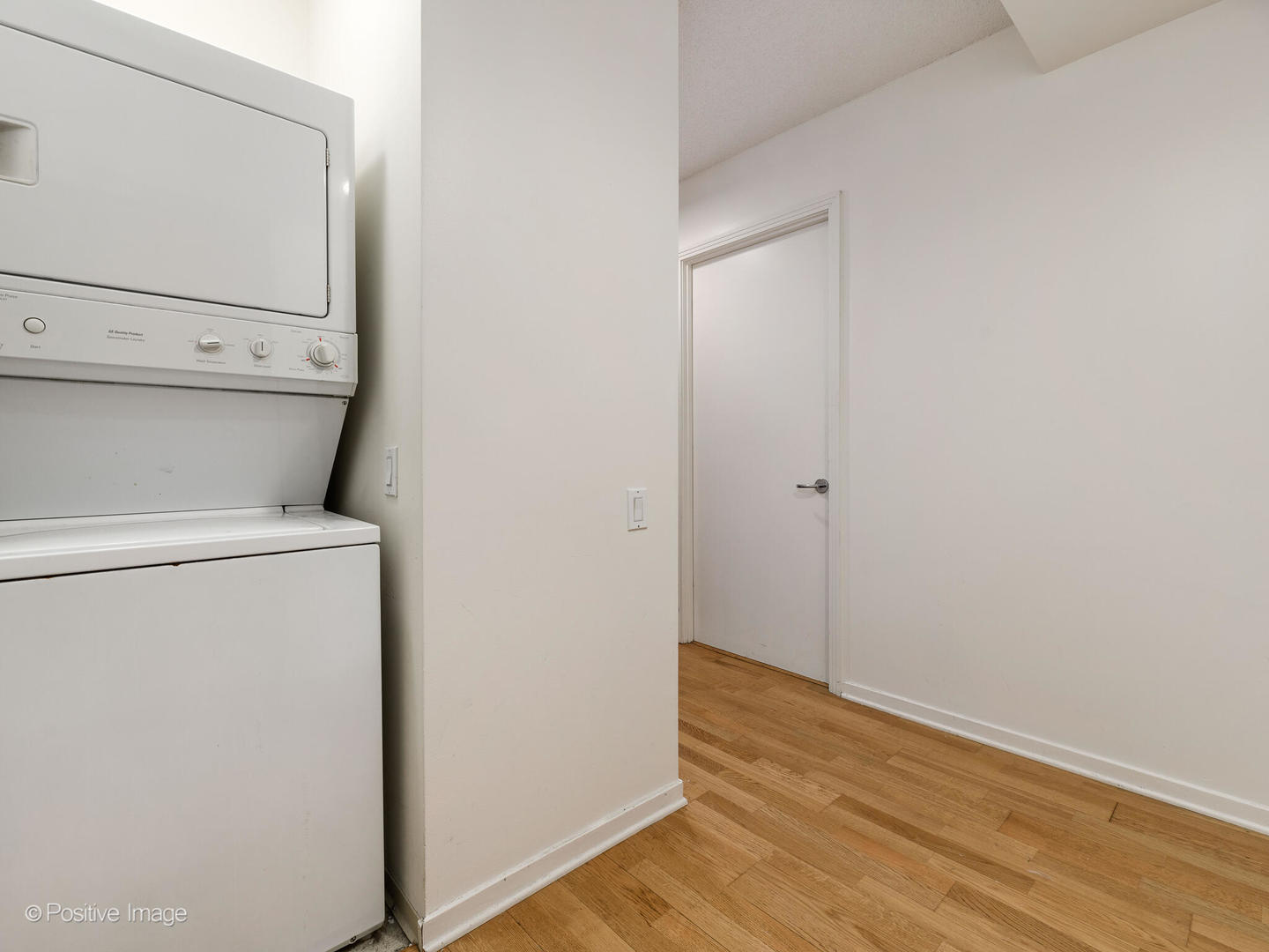 400 N La Salle Drive Unit: 912