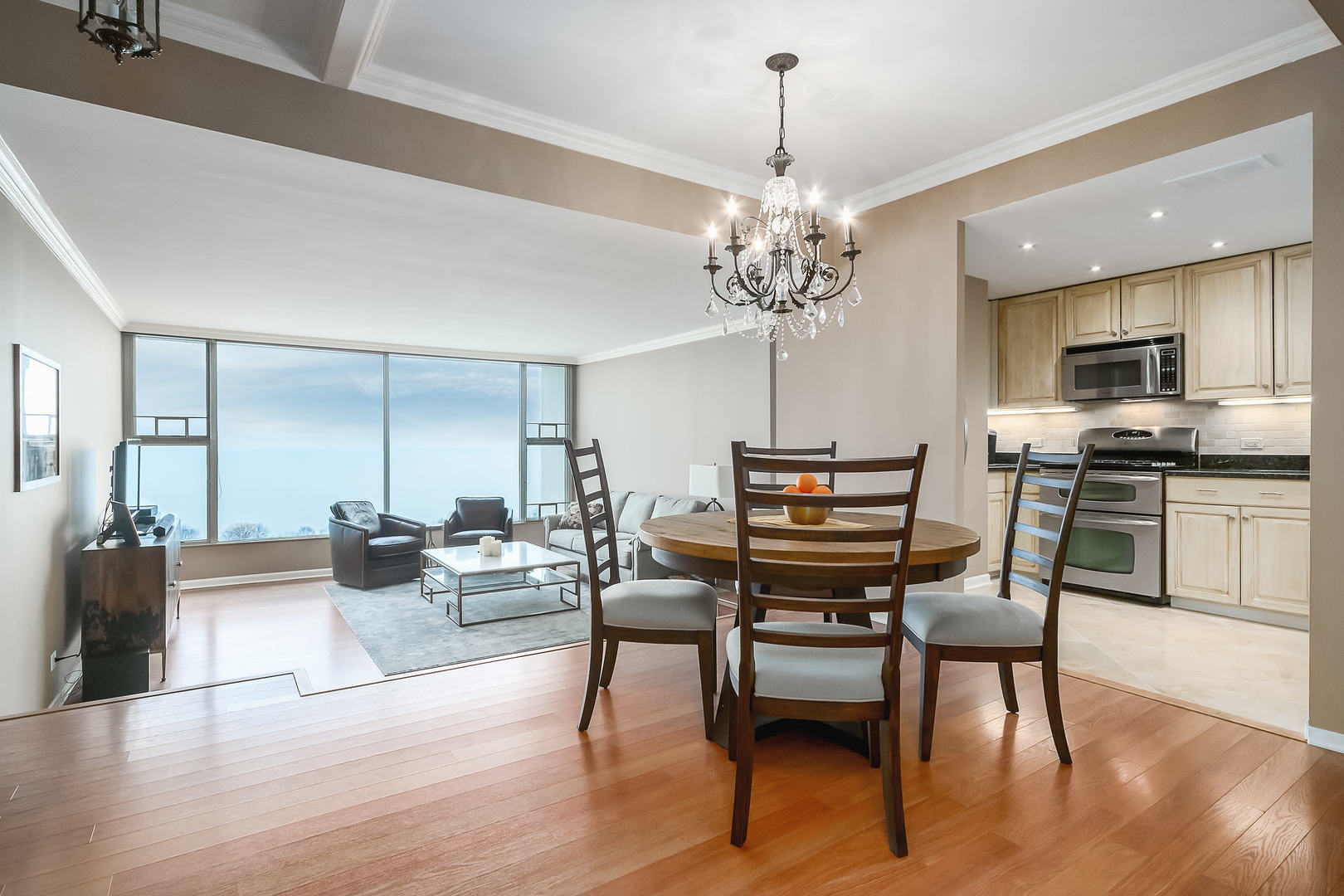 3200 N LAKE SHORE Drive Unit: 2306
