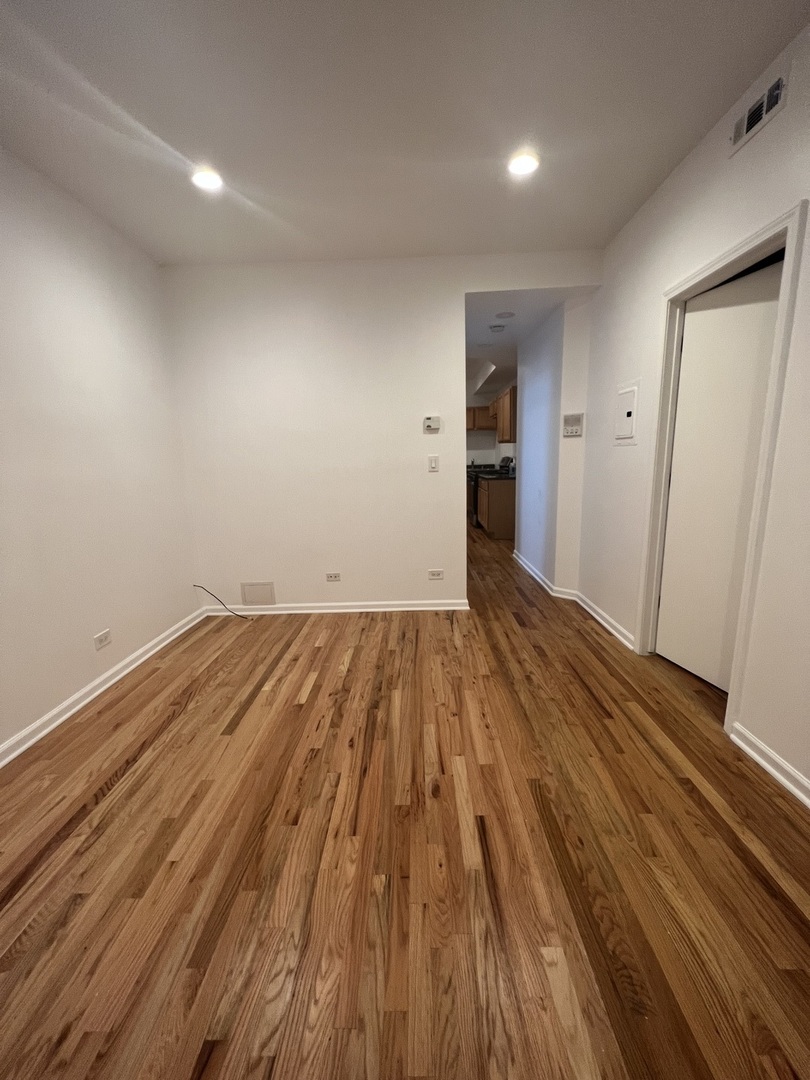1537 W Augusta Boulevard Unit: GR