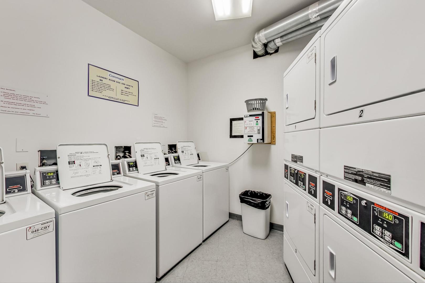 3323 N Paulina Street Unit: 2E