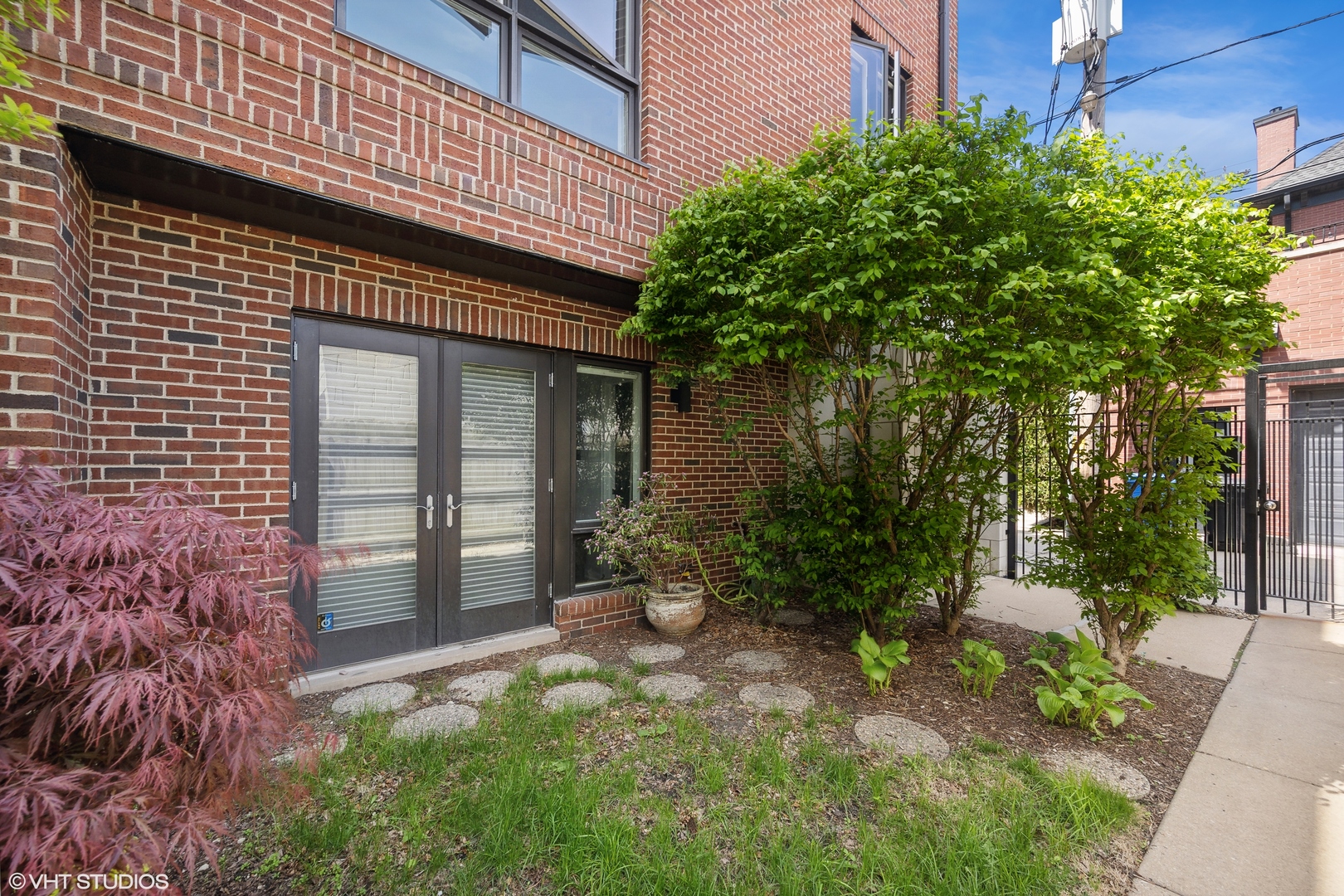 1738 W Diversey Parkway Unit: 5