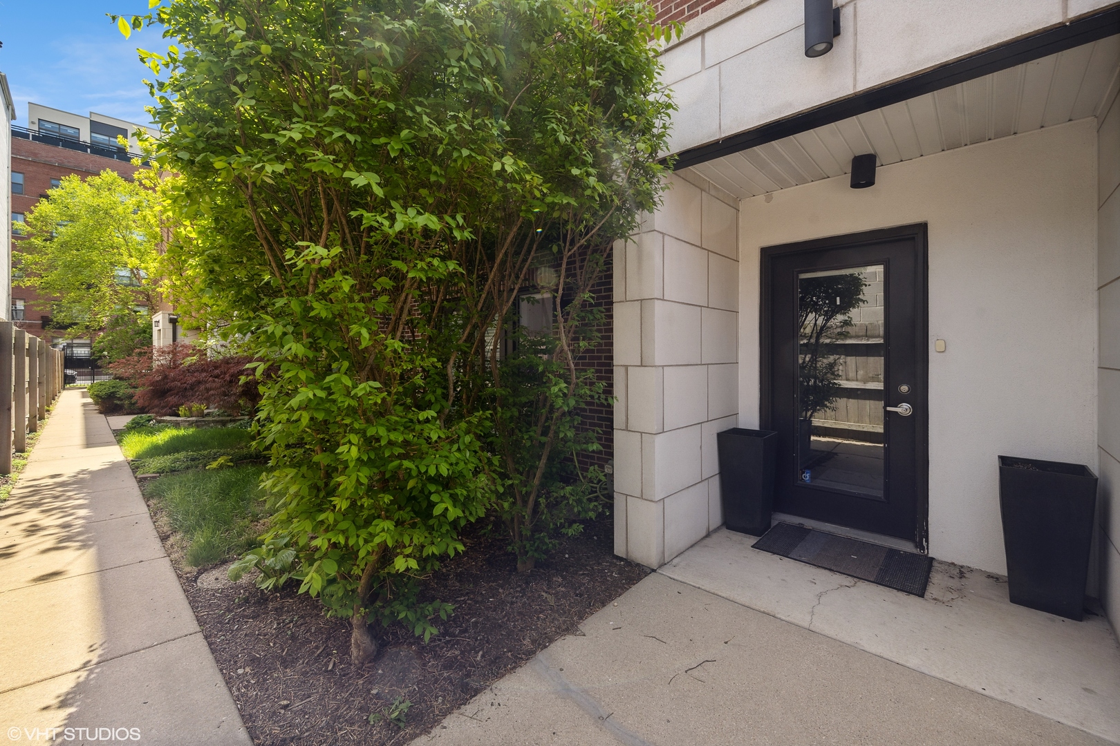 1738 W Diversey Parkway Unit: 5